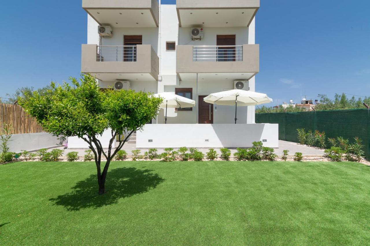Cozy House With Pool Near Beach Gazi Bagian luar foto