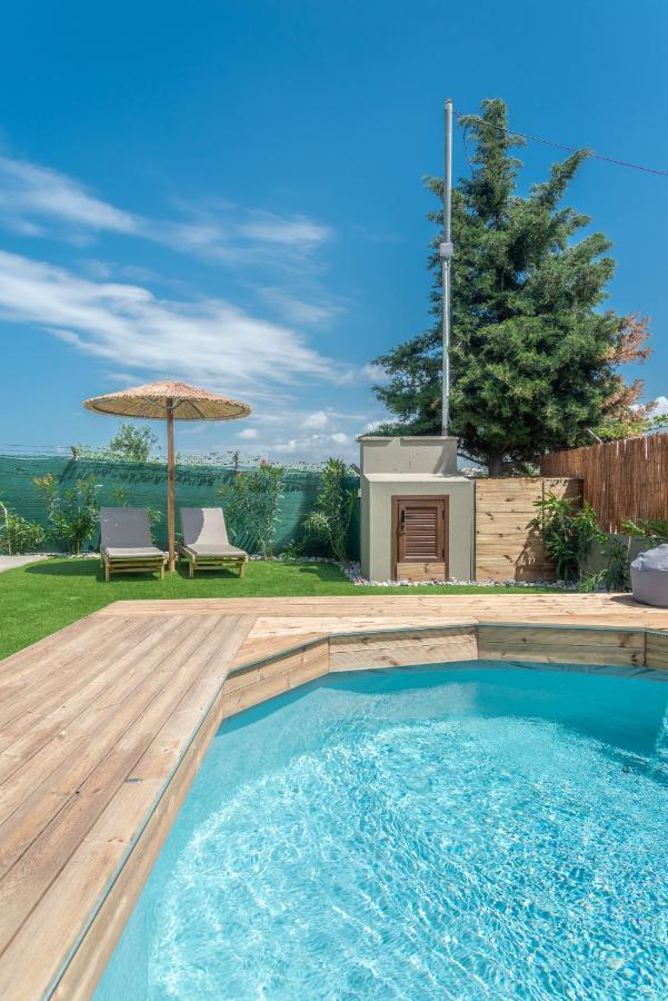 Cozy House With Pool Near Beach Gazi Bagian luar foto