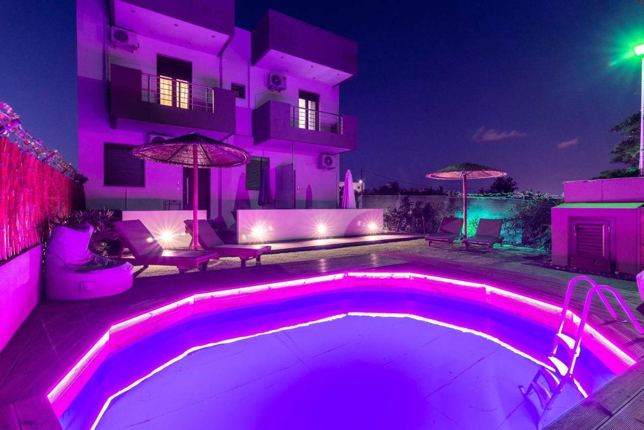 Cozy House With Pool Near Beach Gazi Bagian luar foto